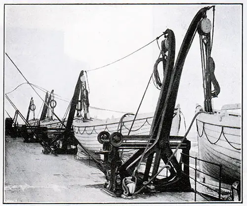 Fig. 143: Welin Double-Acting Boat Davits.