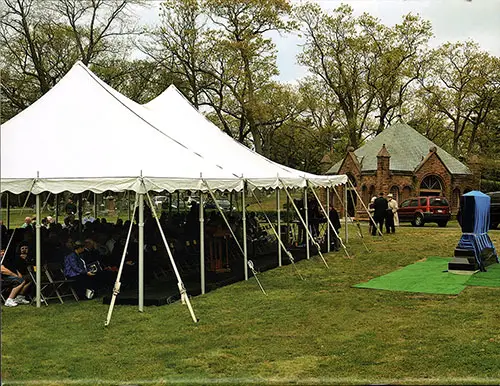 BACK COVER A memorable morning for the Unveiling and Dedication Ceremony at Oak Grove Cemetery.