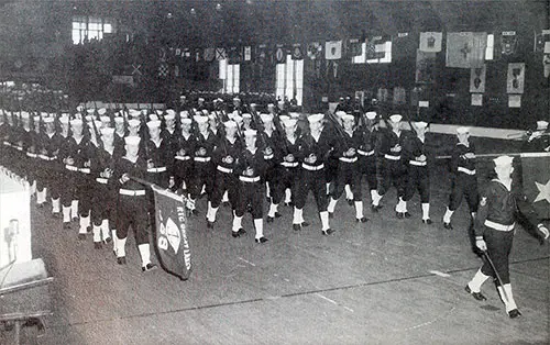 Company 60-569 Great Lakes NTC Recruits, Passing in Review.