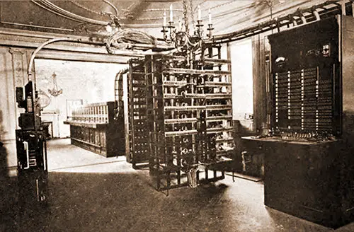 Art and Science Terminal and Operating Room, Elysee Palace Hotel, Paris, France, May 6, 1918.