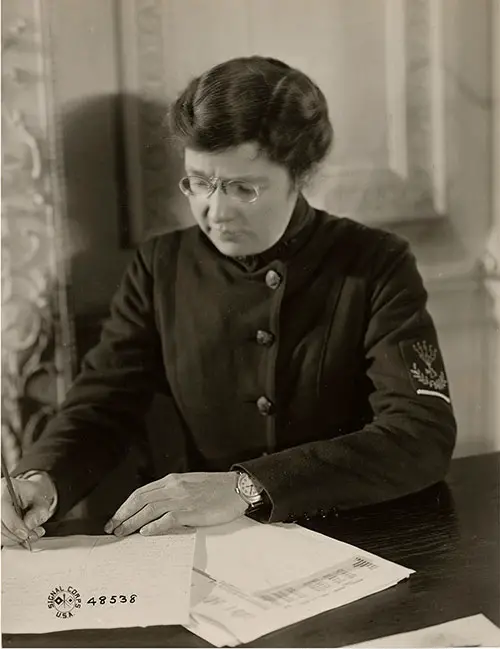 Miss Louise Barbour, District Chief Operator, District of Paris, Women's Telephone Unit, Signal Corps. Paris, Seine, France.