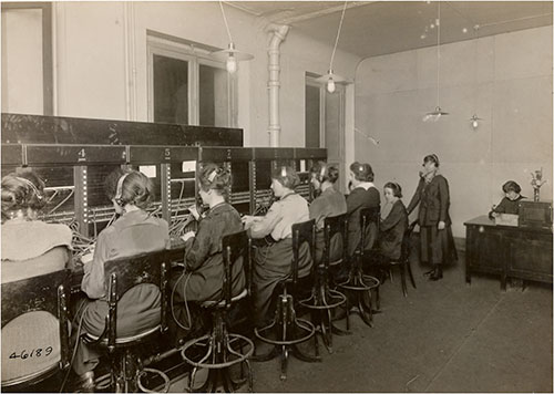 Signal Corps Telephone Exchange Switchboard at Bordeaux, Gironde, France.