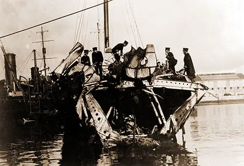View of Damage After German Submarine U-61 Torpedoed the USS Cassin (DD-43) on 15 October 1917.